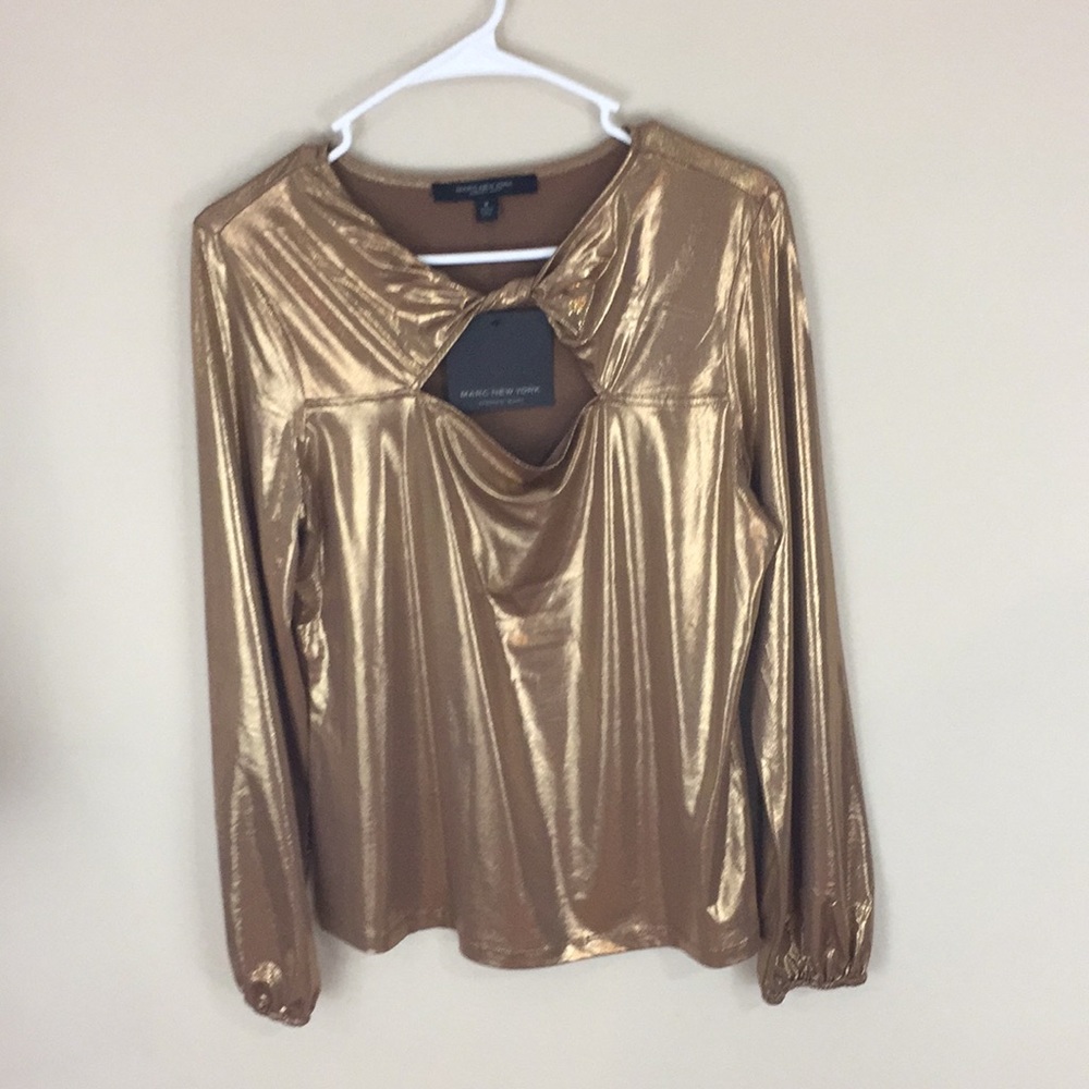 Marc New York Gold Metallic Top with Twisted Keyhole NWT Size M